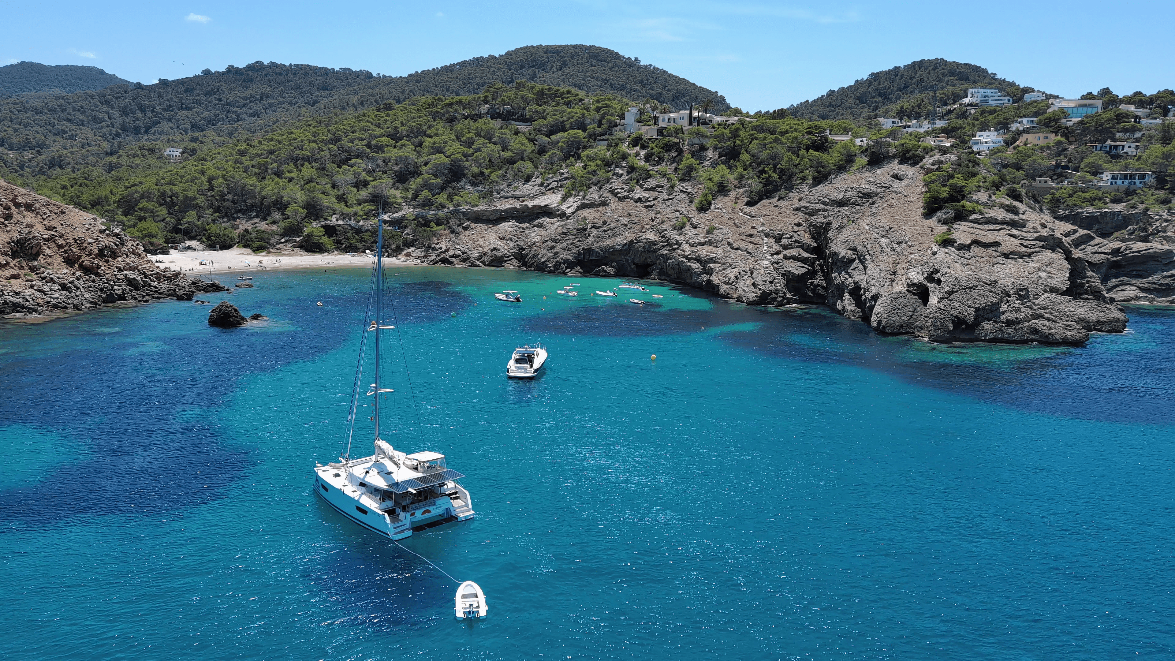 Angelina au mouillage à Cala Moli (Ibiza)